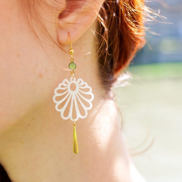 Révérée Nacrée - Boucles d'oreilles – Image 2